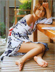 《僵尸脱舞娘》